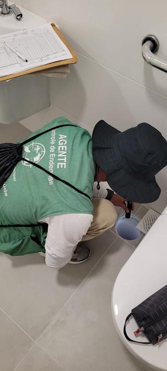 agente olha ralo #paratodosverem 