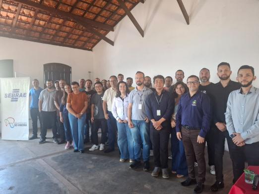 participantes do evento reunidos #paratodosverem