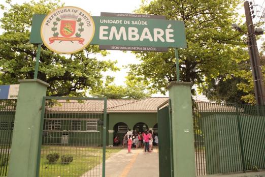 fachada da policlínica do embaré. #paratodosverem