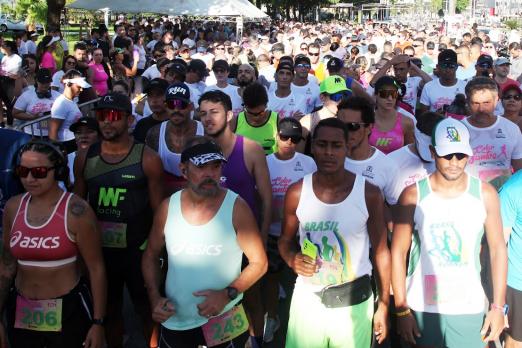 atletas em largada #paratodosverem