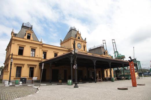 fachada da estação do valongo #pracegover 