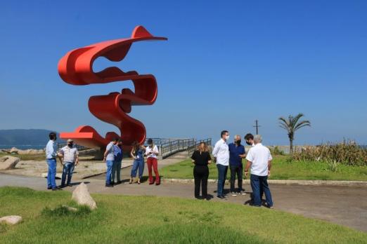 autoridades no emissário #paratodosverem