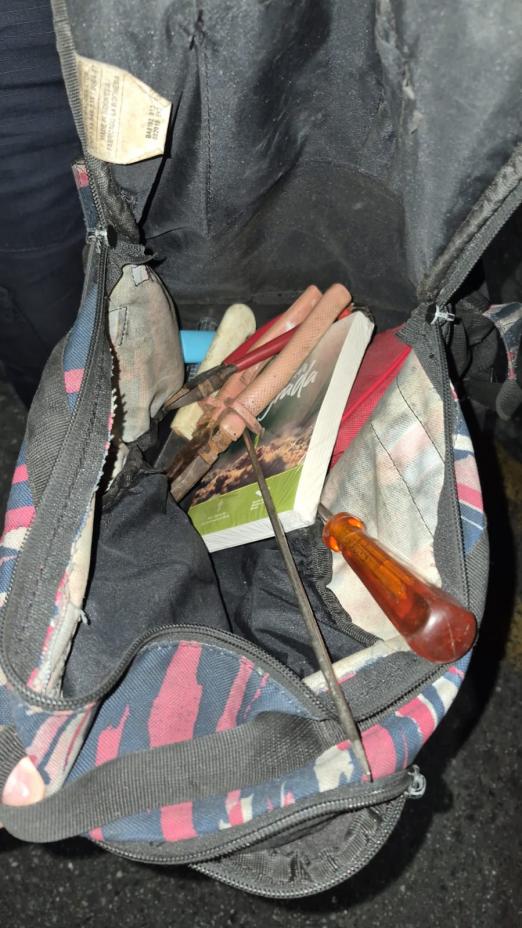 ferramentas e cabos. #paratodosverem