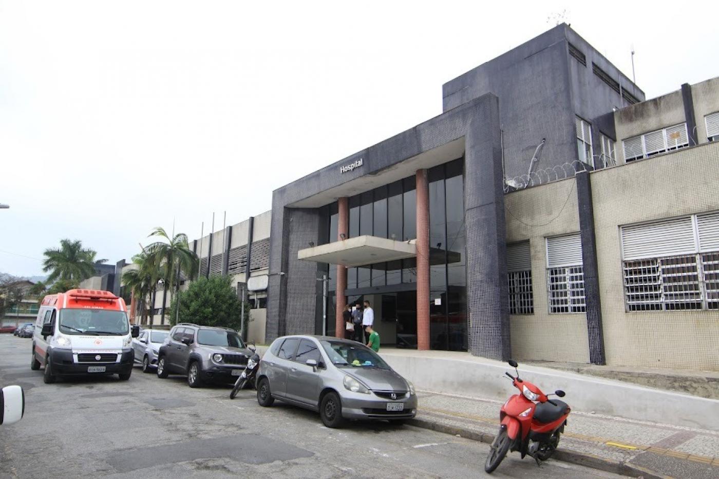 Fachada do complexo hospitalar da zona noroeste #paratodosverem