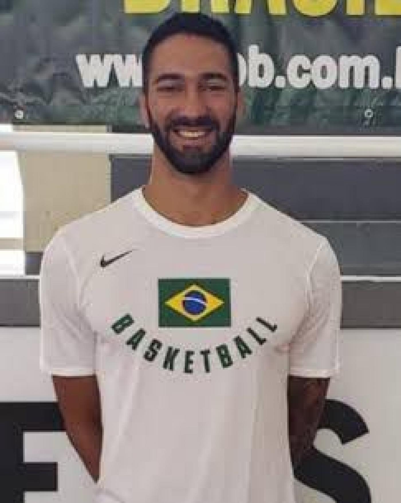 L’entraîneur de basket-ball 3×3 de Santos prépare l’équipe brésilienne pour la Coupe du monde