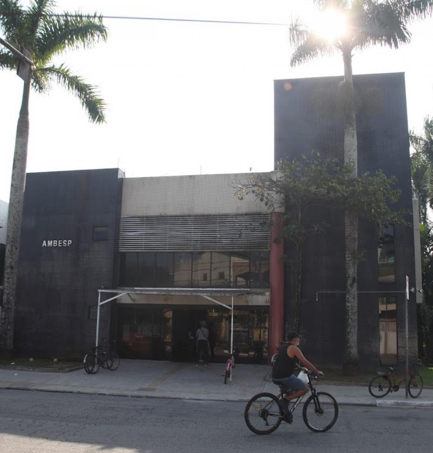 fachada do hospital #paratodosverem 