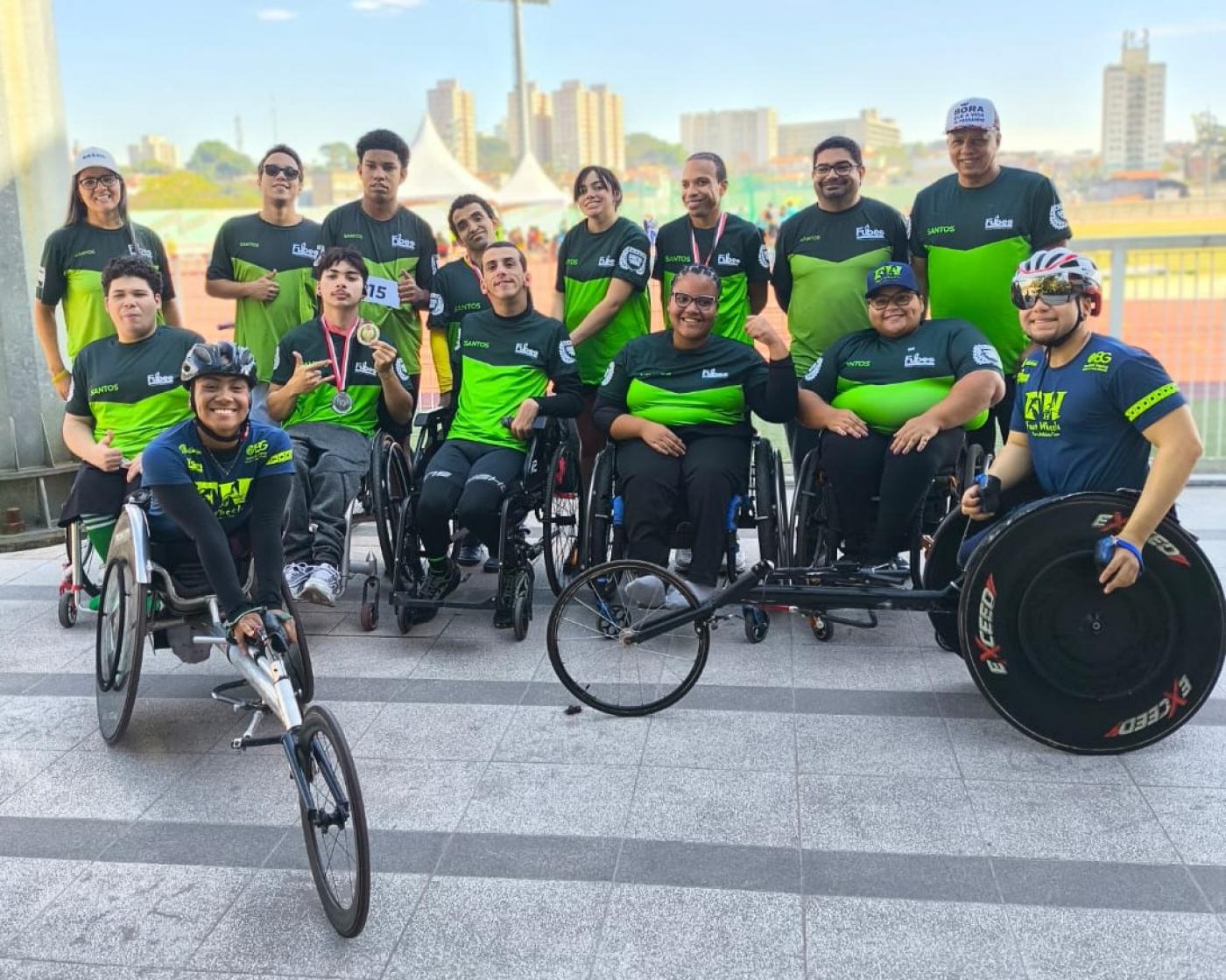 Equipe de atletismo paralímpico no Paresp. #Paratodosverem