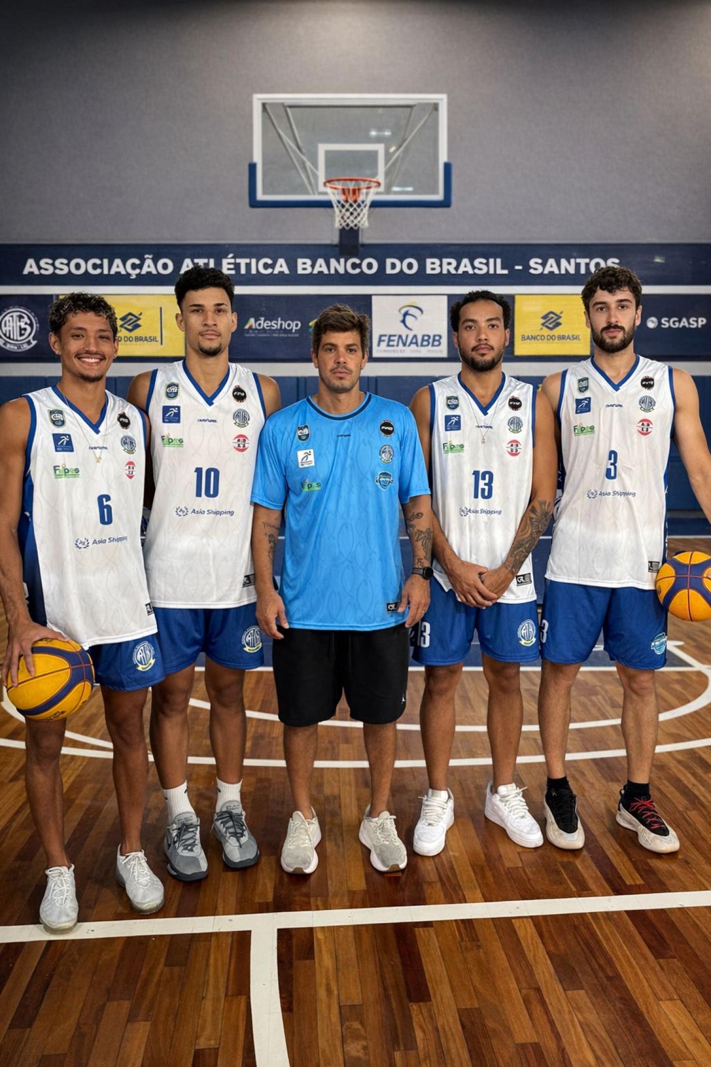 Delegação de basquete 3x3 que vai para a Russia. #Paratodosverem