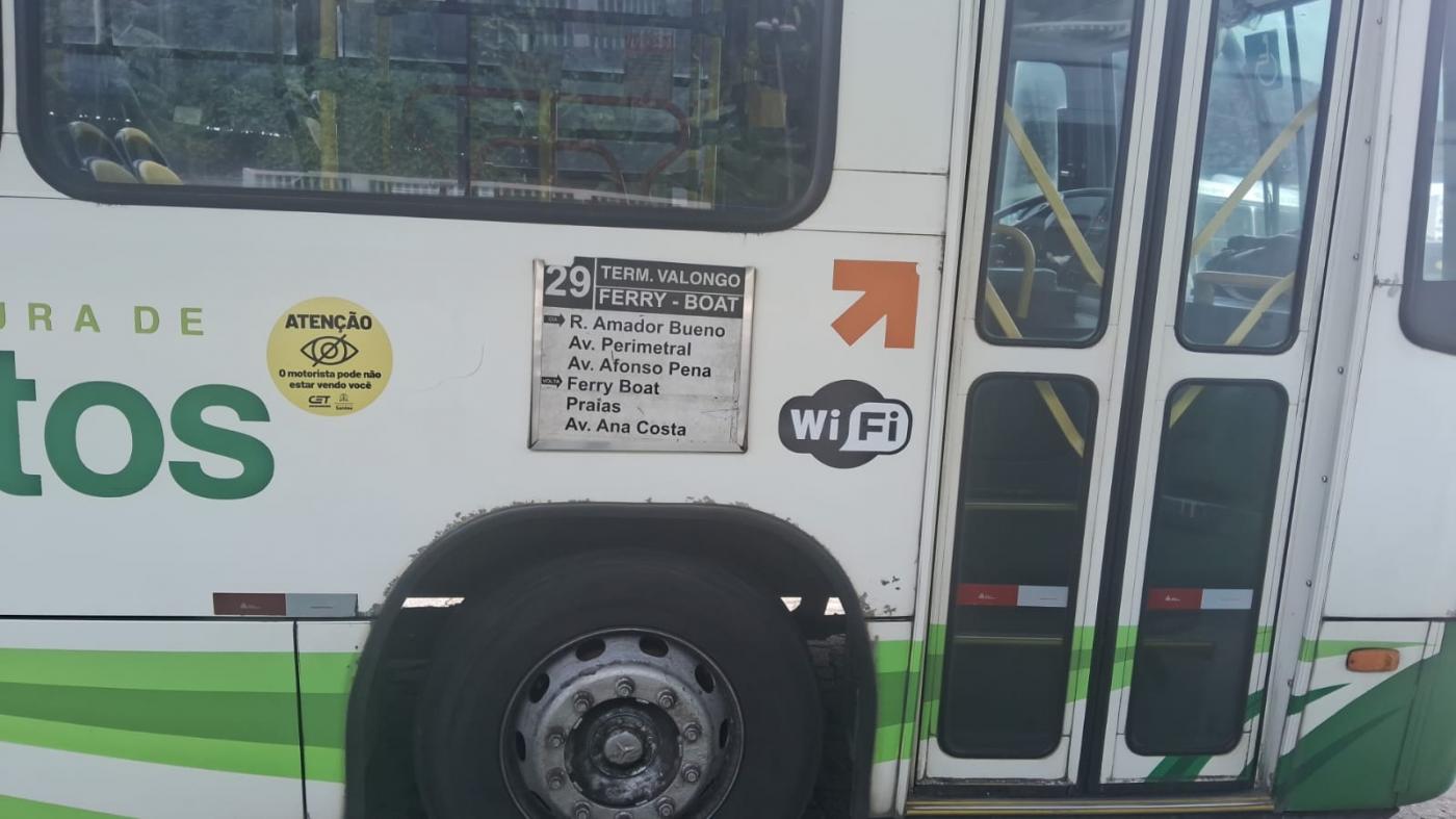 placa em ônibus #paratodosverem
