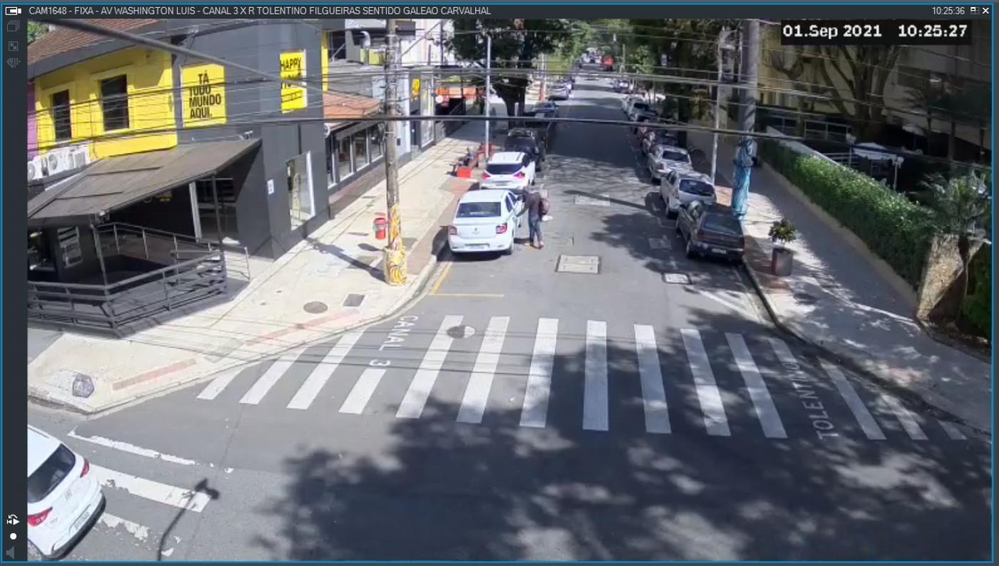 vista geral de rua a partir de câmara recém-instalada. #paratodosverem