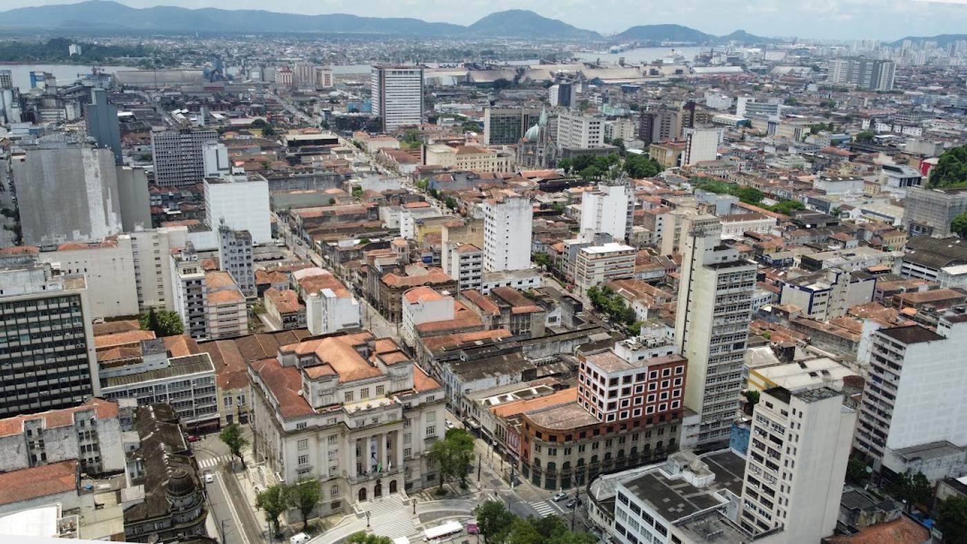 vista geral aérea do centro histórico de santos. #paratodosverem 