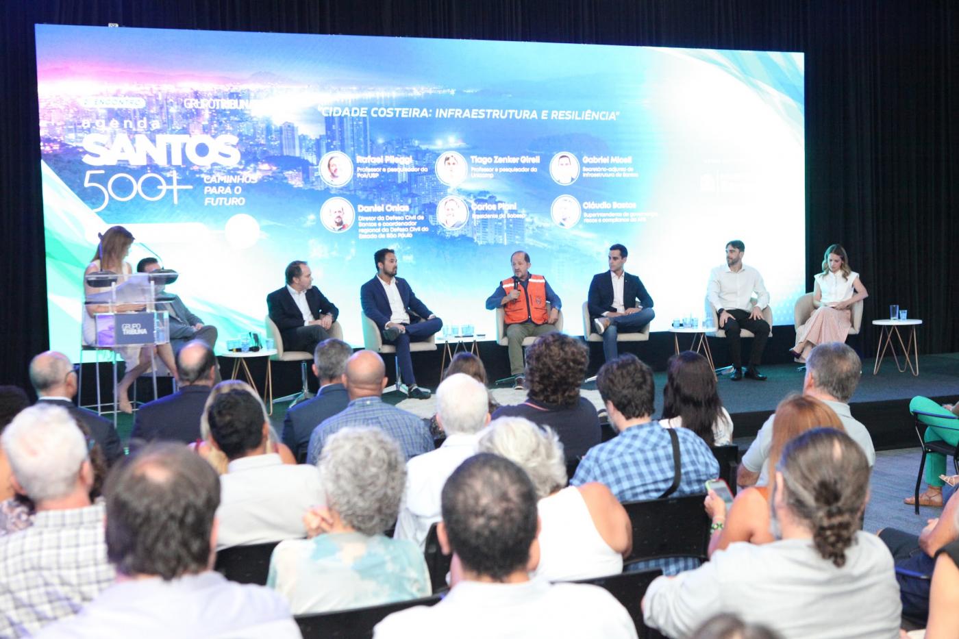 Debatedores do Fórum Santos 500+. #Paratodosverem