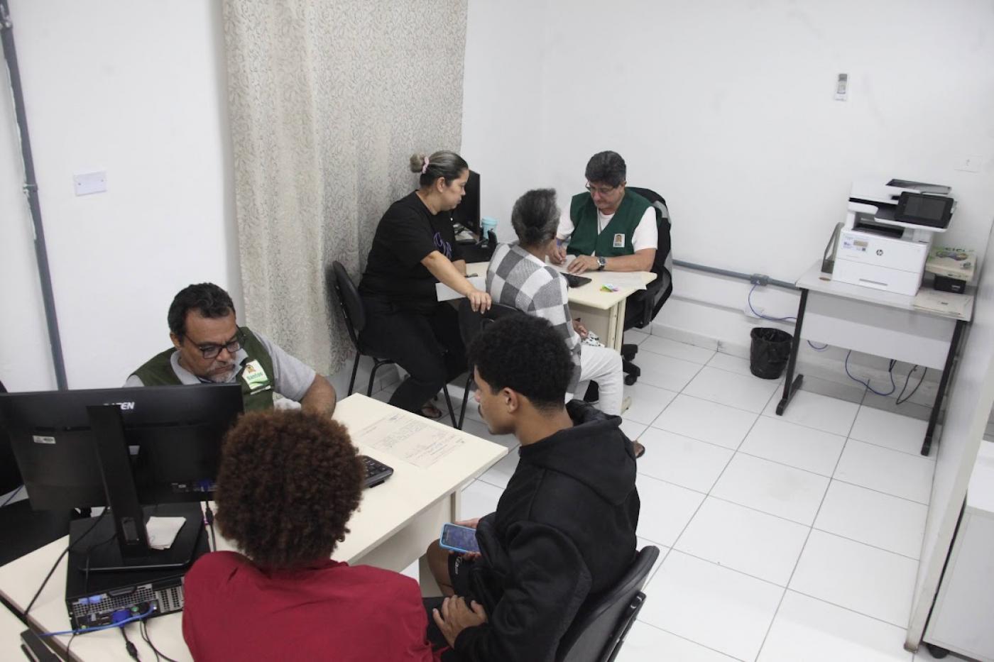 servidores fazem cadastro de moradores #paratodosverem 