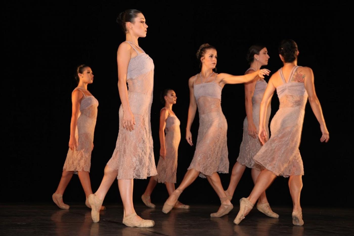 bailarinas dançando #paratodosverem