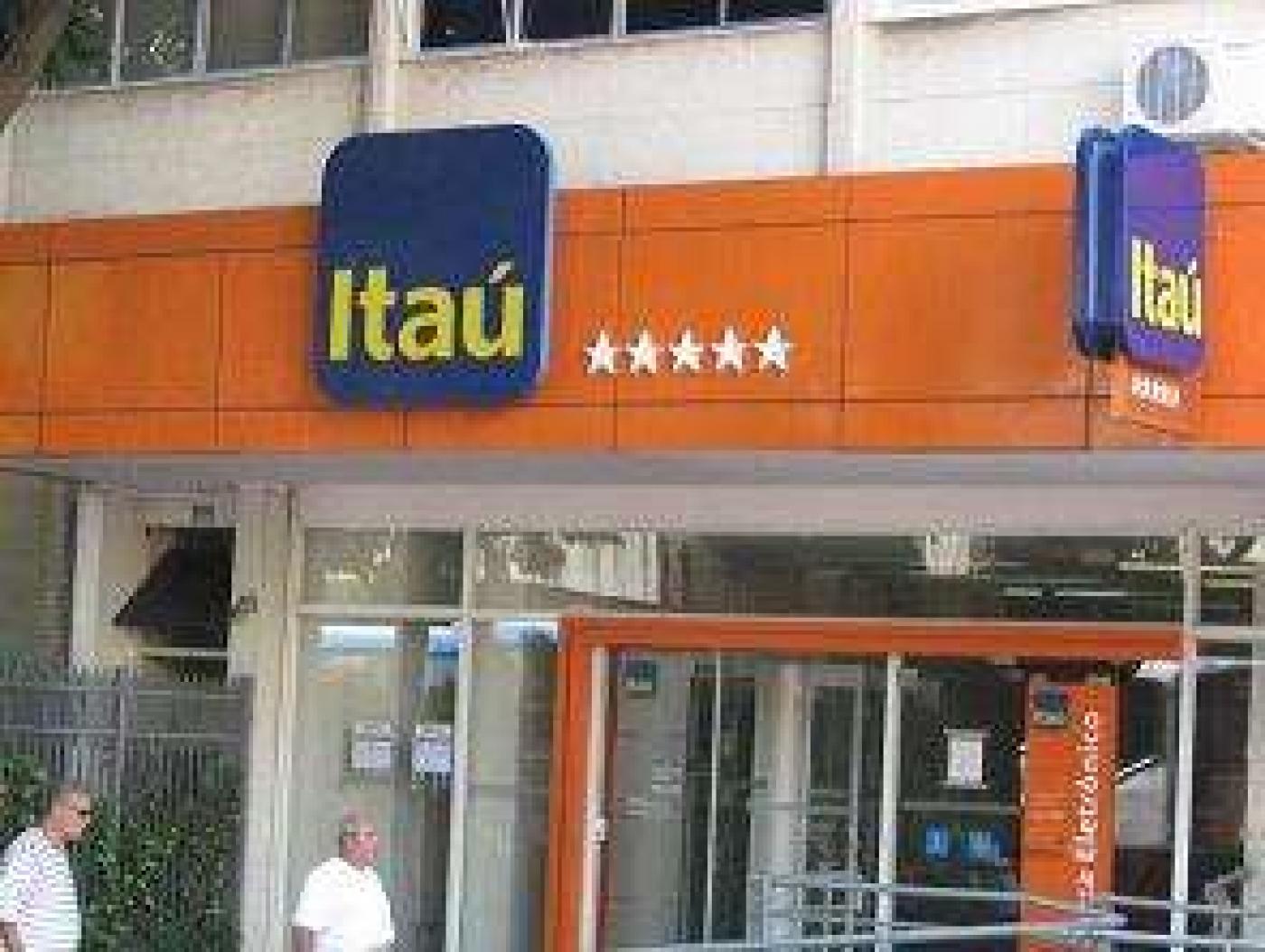 Fachada de agência do banco Itaú. #Pracegover