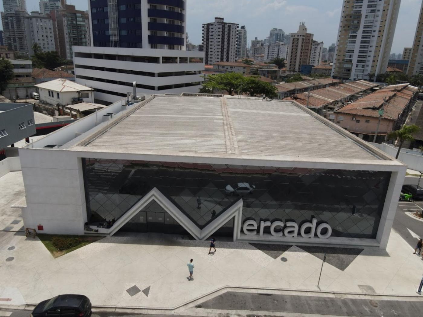 fachada do Mercado de peixes vista do alto. #paratodosverem