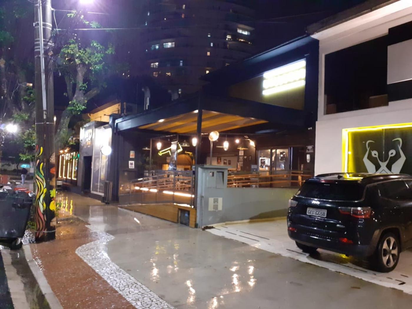 Fachada de bar/restaurante - #Paratodosverem