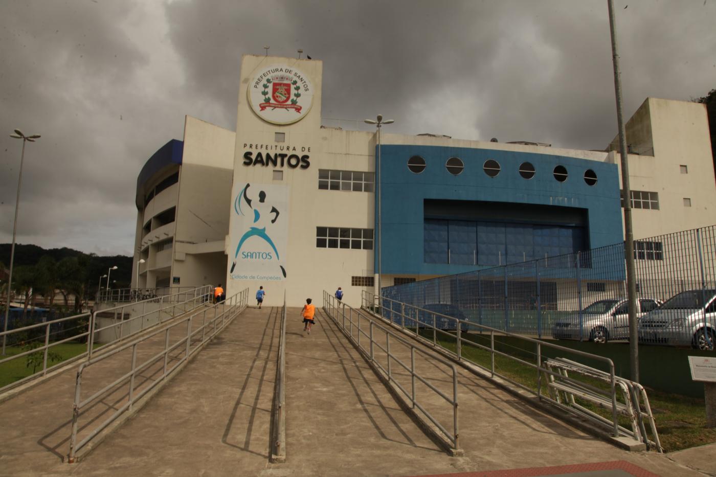 Fachada da Arena Santos