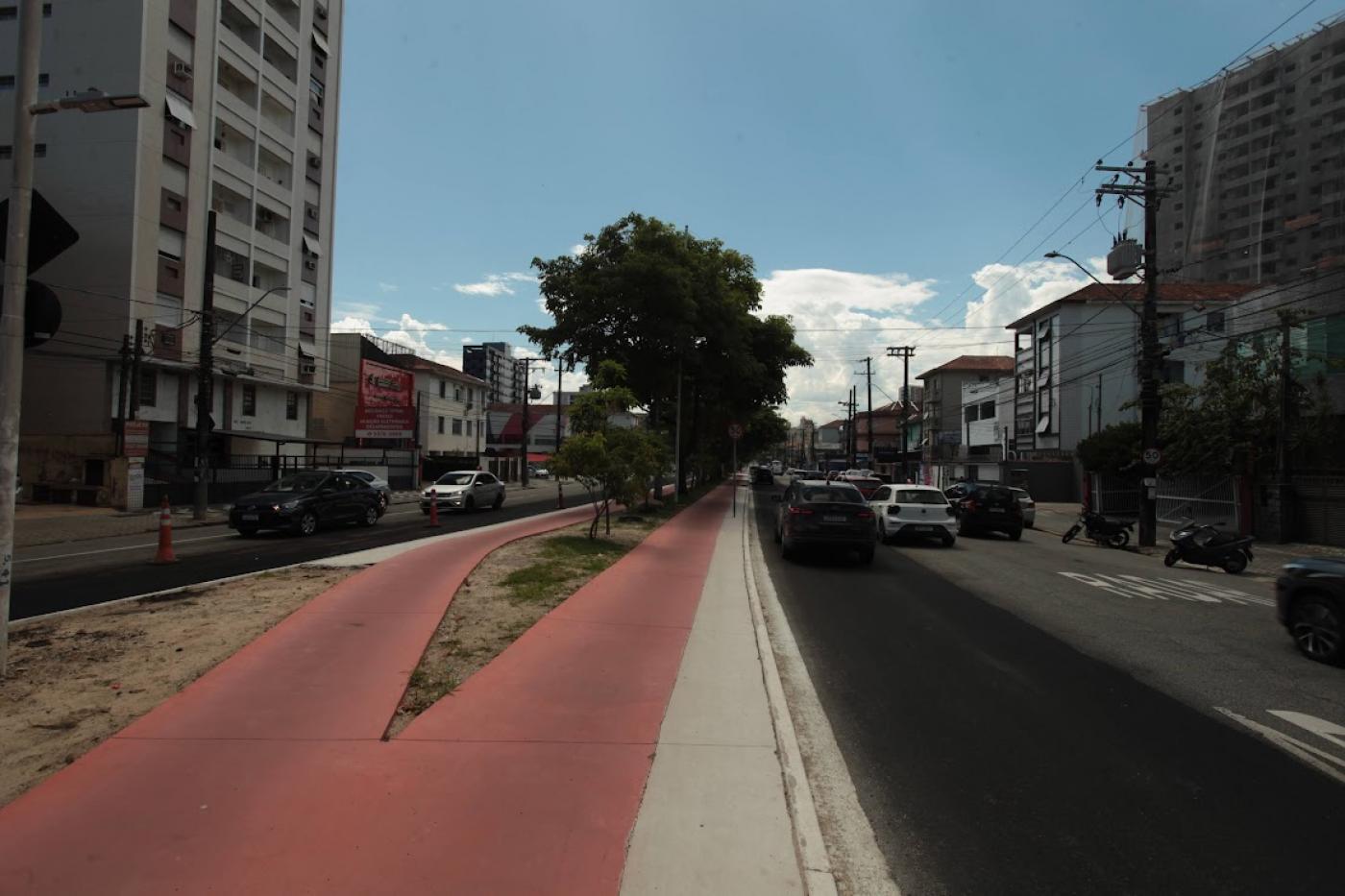 pista com a pavimentação pronta #paratodosverem