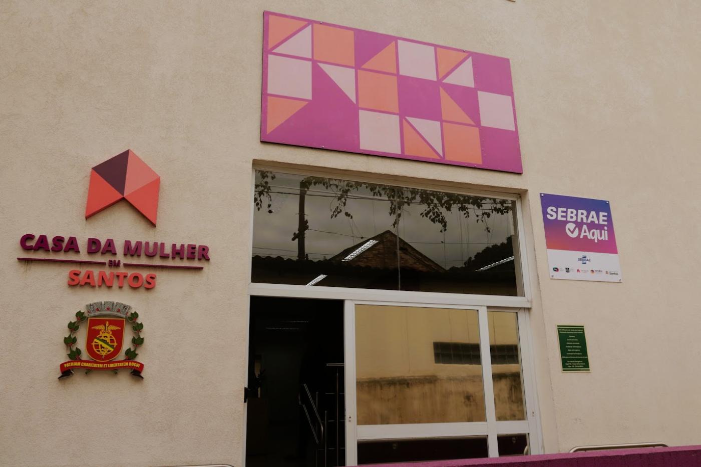 Casa da Mulher de Santos. #Paratodosverem
