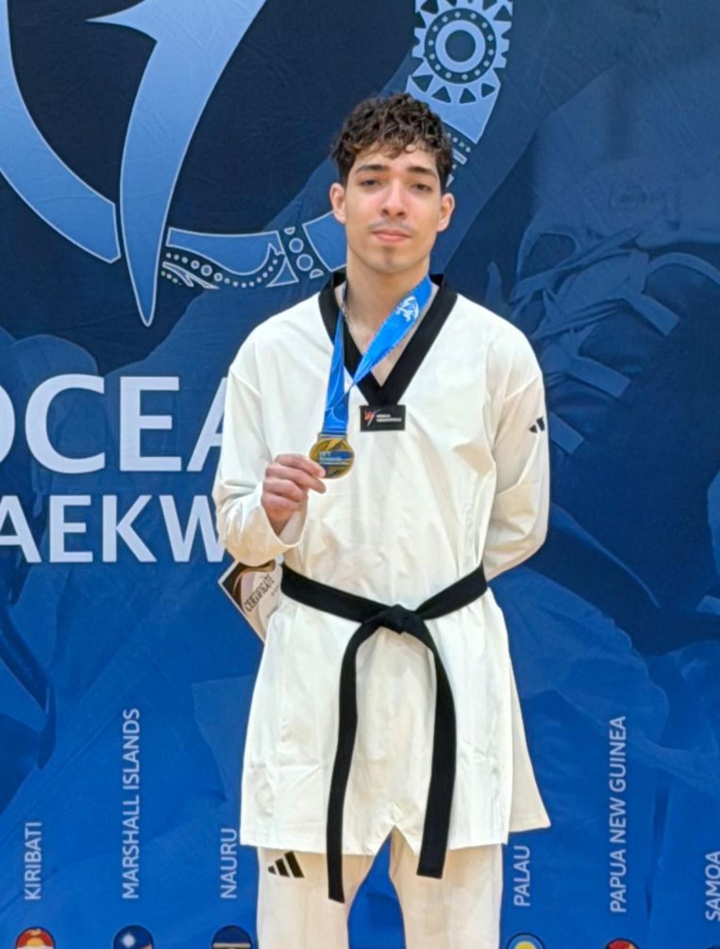 Giovanni com a medalha. #Paratodosverem