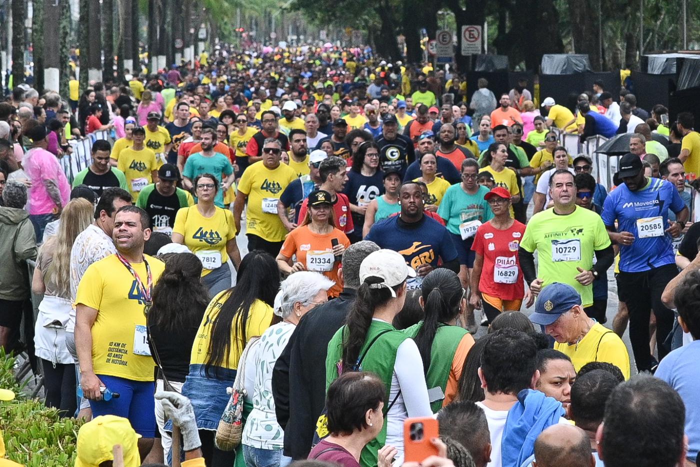 Chegada dos 10 KM Tribuna. #Paratodosverem