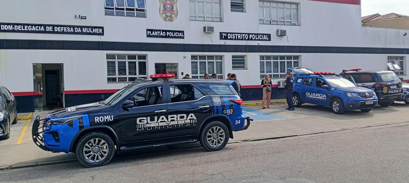 fachada do departamento policial #paratodosverem