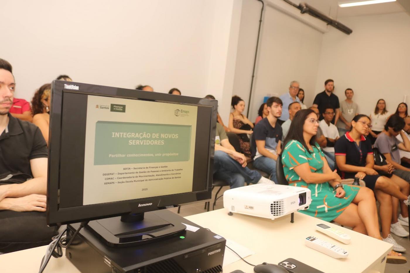 servidores acompanham integração #paratodosverem 