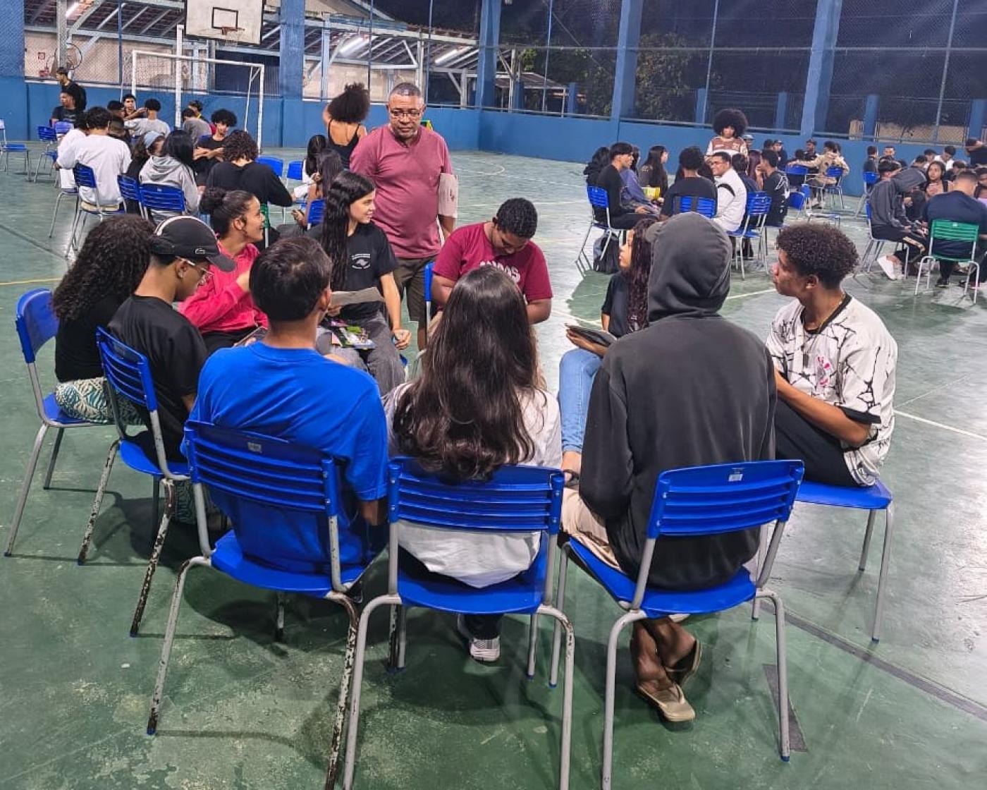 Reunião na Área Continental. #Paratodosverem