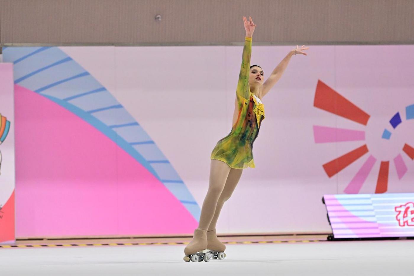 Patinadora no Mundial na China. #Paratodosverem