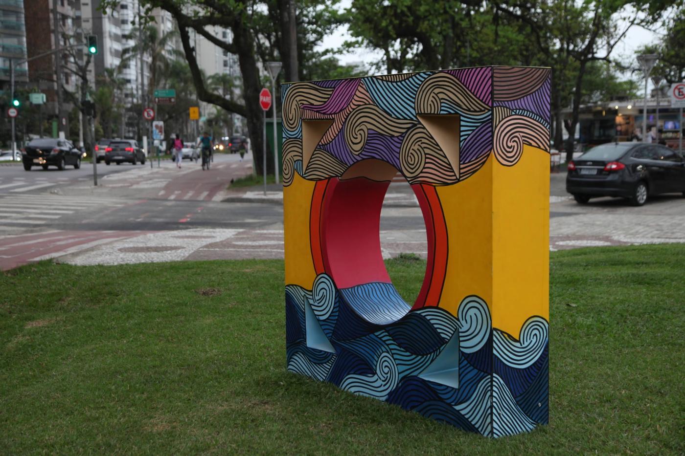 mureta decorada no jardim da orla. #paratodosverem