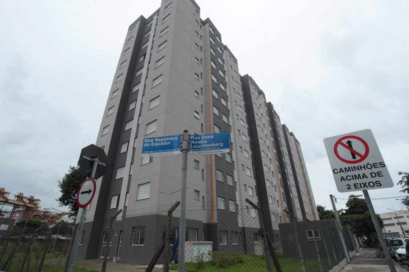 fachada de conjunto habitacional. #paratodosverem 