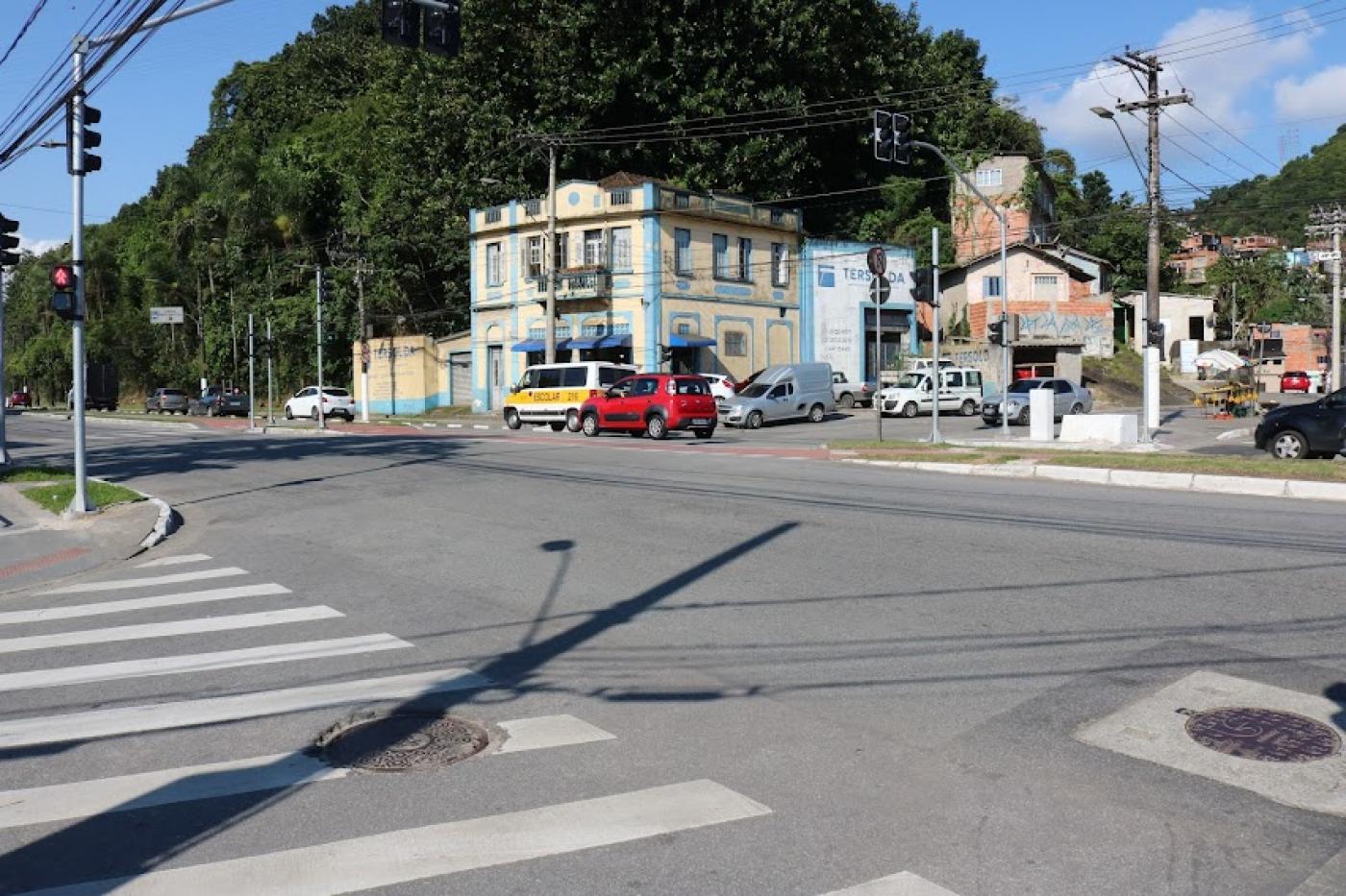 Cruzamento de vias onde será realizada a obra. #pracegover