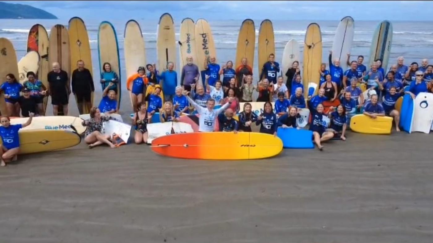 Surfistas na praia. #Paratodosverem