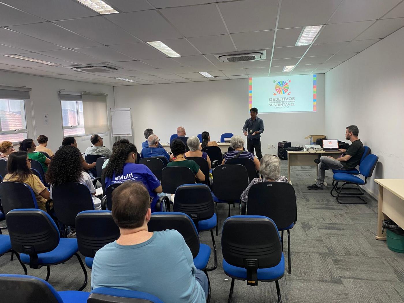 foto da reunião #paratodosverem