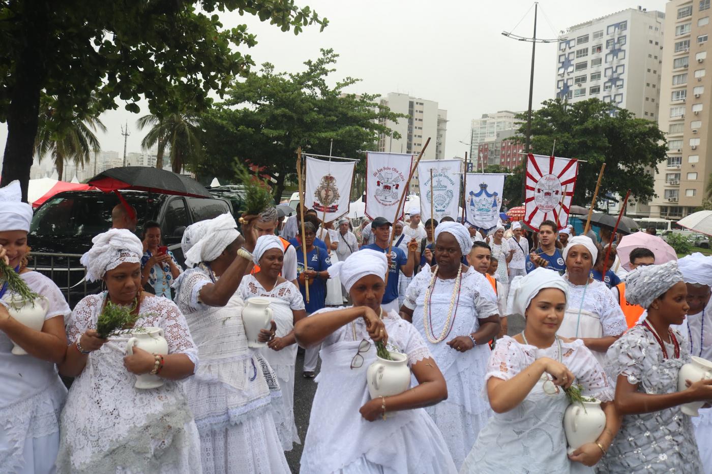 Procissão de Iemanjá em Santos. #Paratodosverem