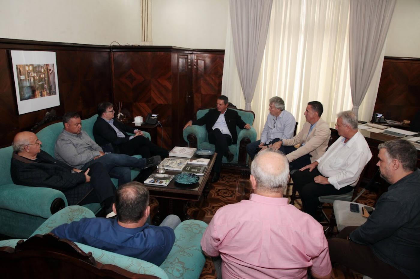 autoridades reunidas #paratodosverem 