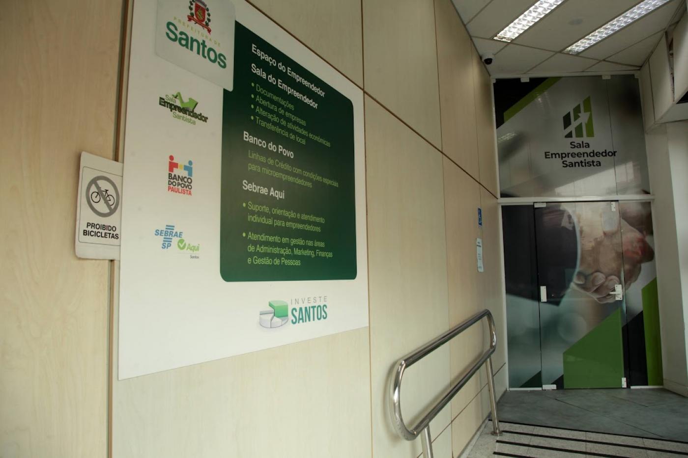 entrada da sala #paratodosverem 