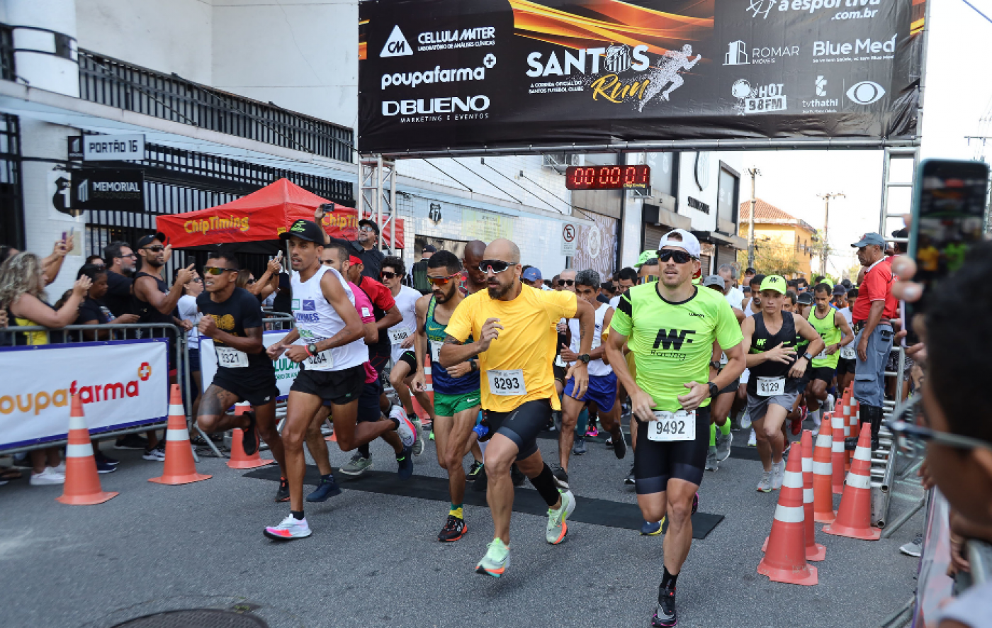 Largada da Santos Run na Vila Belmiro. #Paratodosverem