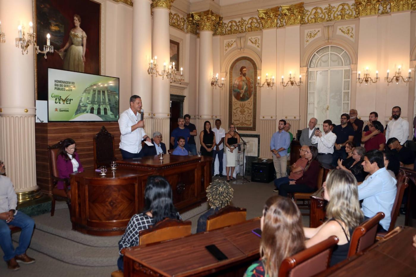 cerimônia de homenagem a servidores #paratodosverem