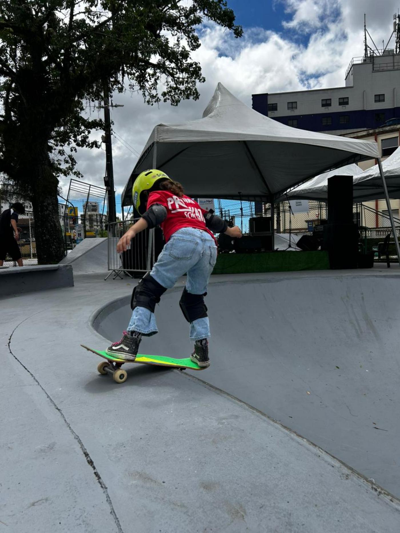 skatista fazendo manobra #paratodosverem