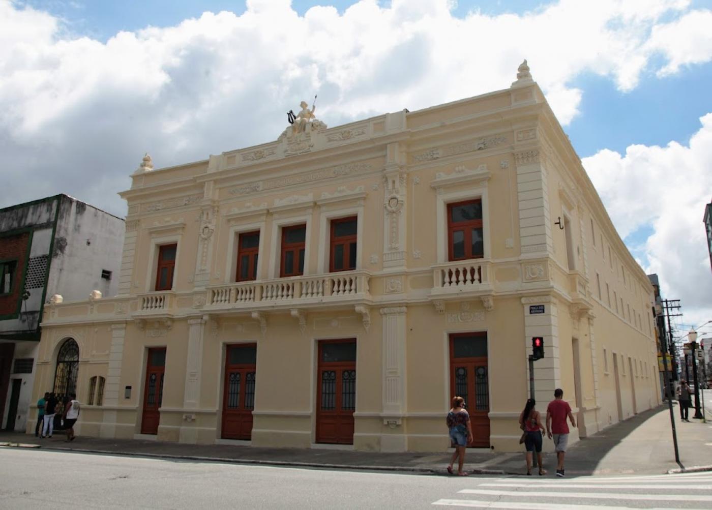 fachada do teatro guarany #paratodosverem