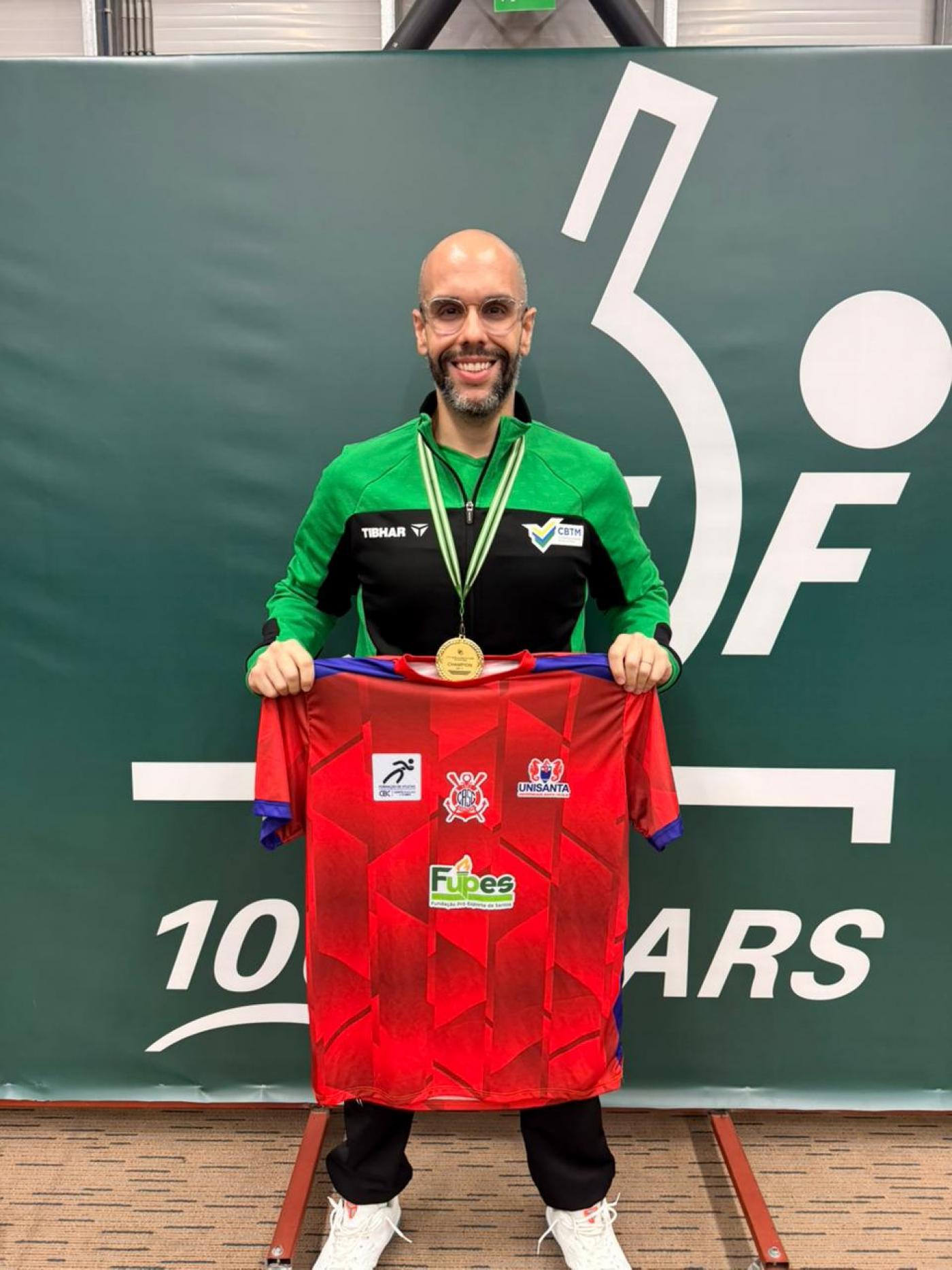 Thiago com a medalha de ouro na Turquia. #Paratodosverem