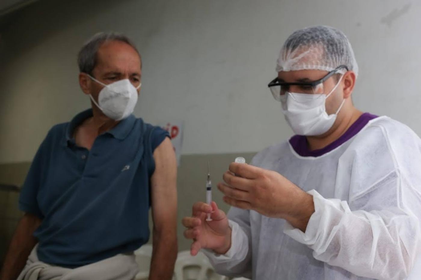 The flu vaccination starts at 9 am this Monday in Santos