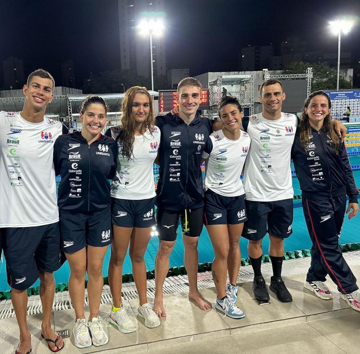 サントス水泳チームがブラジル杯で輝き、ワールドカップ出場で8位に入賞
