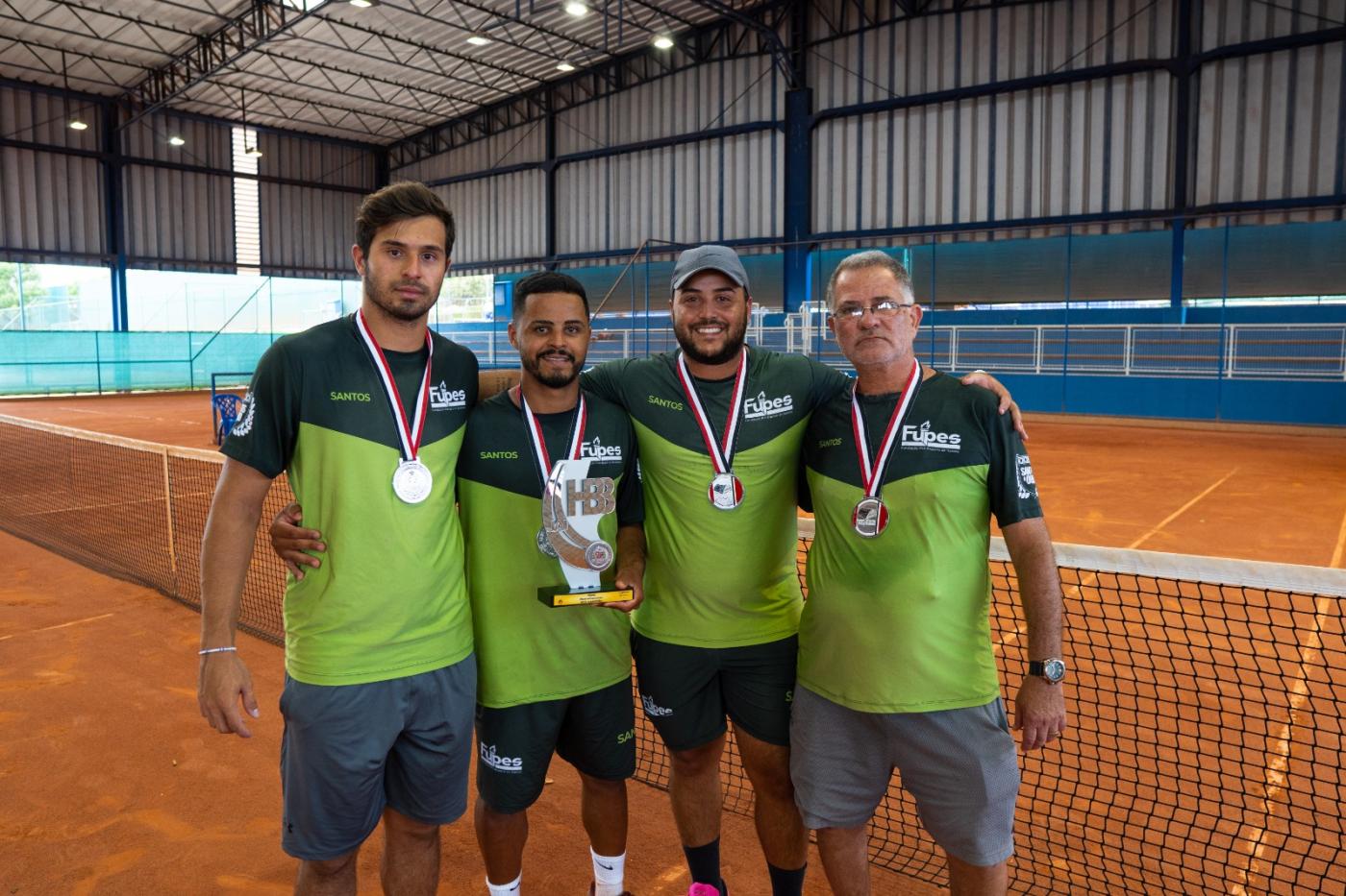 Jeux ouverts : Santos est deuxième au tennis masculin pour les médailles et le classement samedi