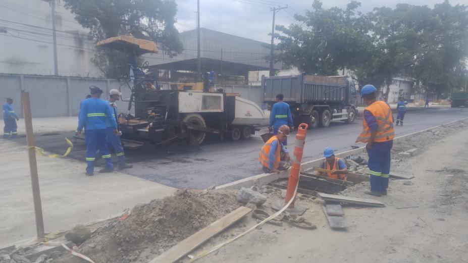 trecho de rua é pavimentado. #paratodosverem