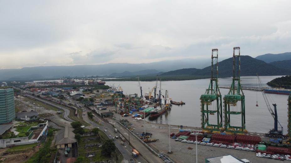vista aérea do porto de santos. #paratodosverem