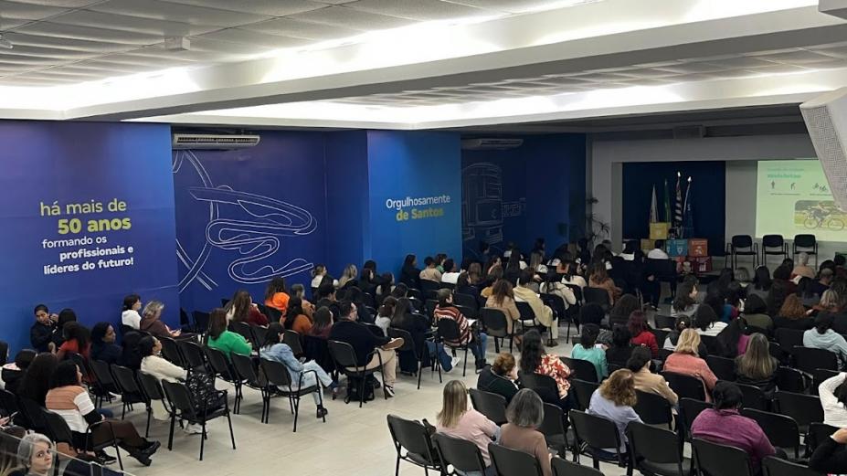 auditório lotado para seminário. #paratodosverem
