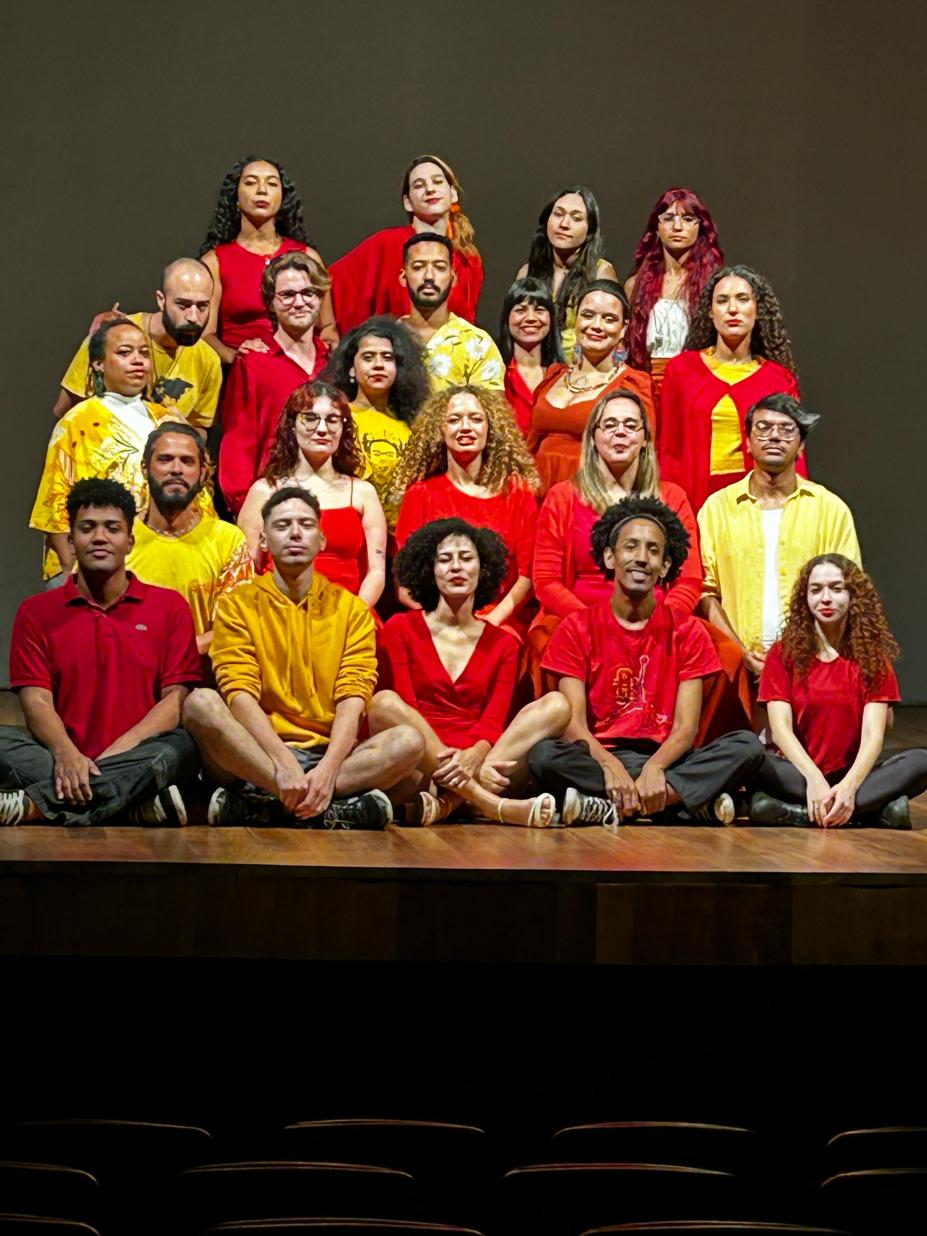 atores reunidos #paratodosverem 